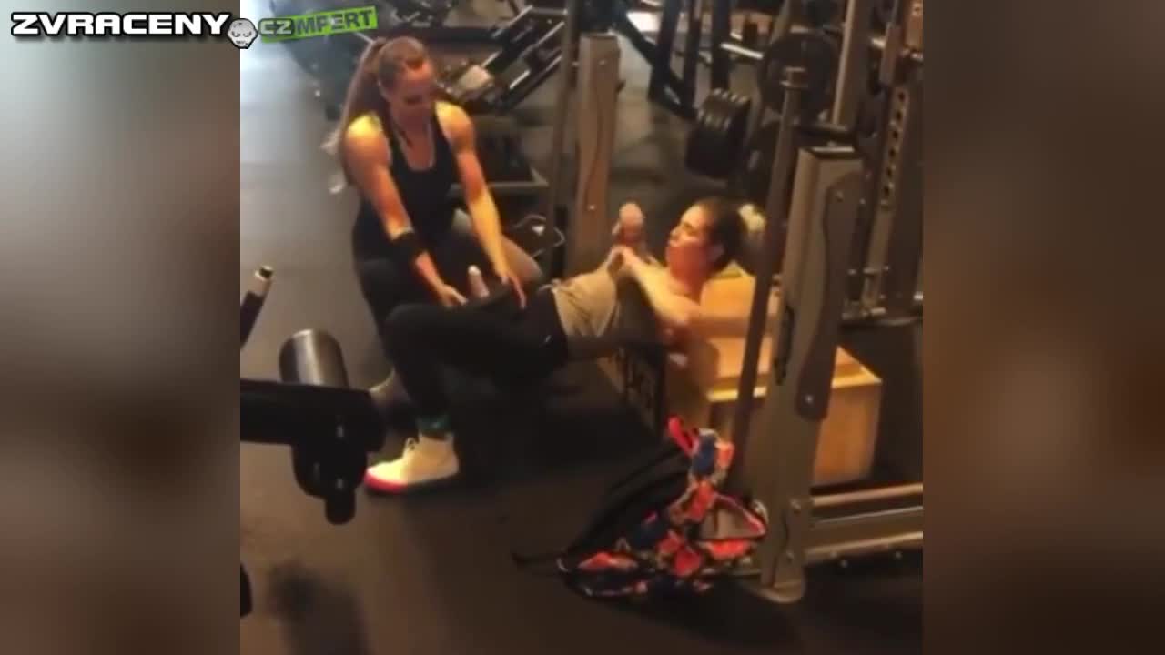 Видео Шпионаж Женщина Фаллоимитатор