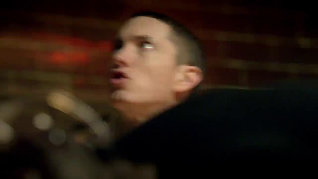 Black Magic Eminem Skylar. Клип песни Эминем и доктор Дре где он разбился на машине. Эминем песни мама