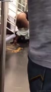 Sraní v metru