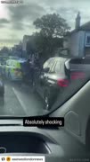 Britští policisté