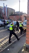 Policie Vs. chlap v autě